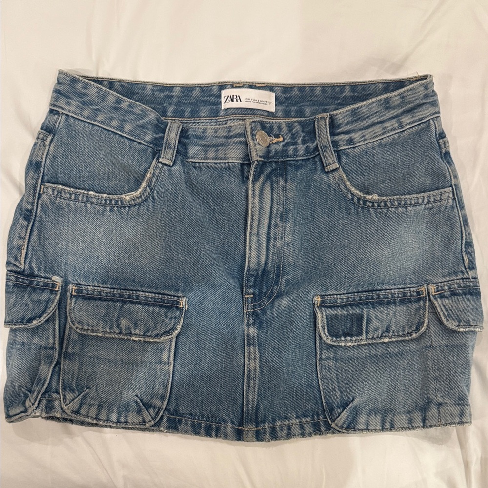 Zara Women's Denim Mini Skirt with Pockets